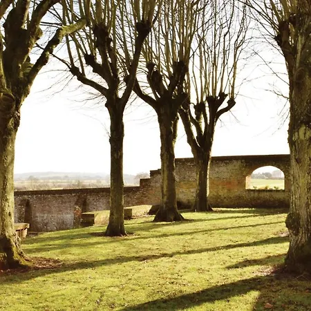 Casa rural Gournay-en-bray Chateau Sleeps 12 Pool Wifi *