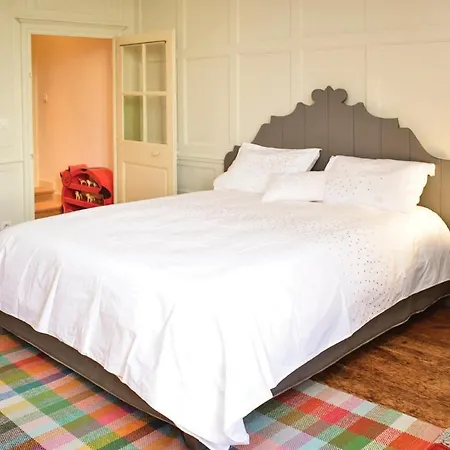 Gournay-en-bray Chateau Sleeps 12 Pool Wifi * Gournay-en-Bray