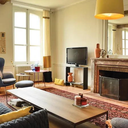 Casa rural Gournay-en-bray Chateau Sleeps 12 Pool Wifi